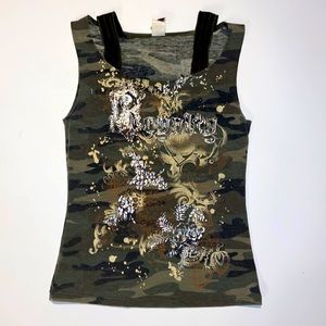 Women’s Camo Print Uno Core T-shirt (Medium)